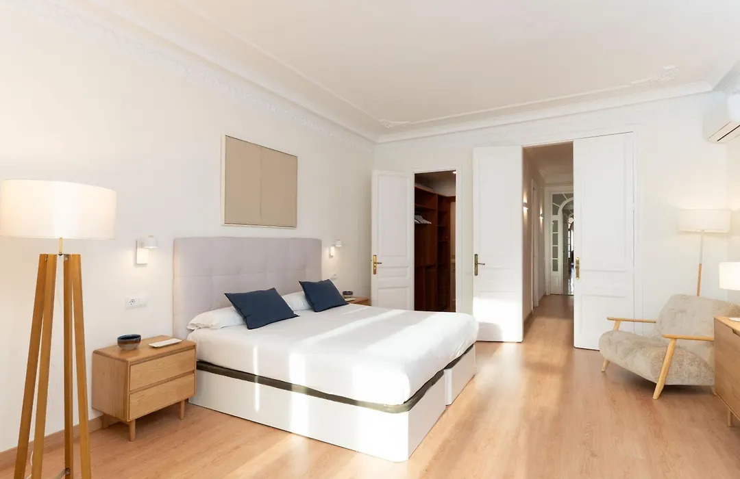 SibsBcn-Paseo de Gracia Luxury Exclusive Gaudí-1
