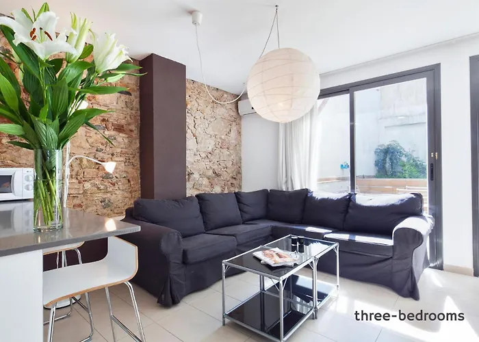 Inside s Sants